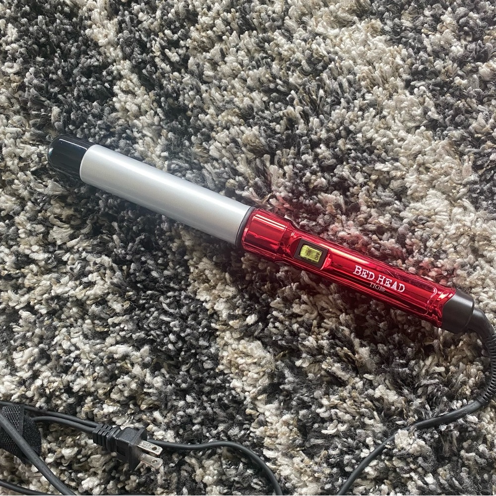 Nearly new TIGI Bed Head Curlipops 1 1/4” curling wand - Picture 4 of 7